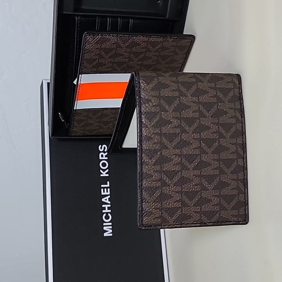Michael Kors Men's 3 in 1 Wallet Box Set BROWN - Picture 4 of 7